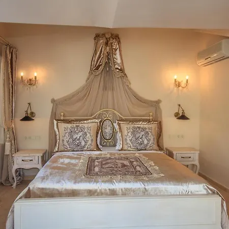 Lukka Exclusive - Adult Only +12