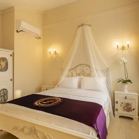 Lukka Exclusive - Adult Only +12 4*