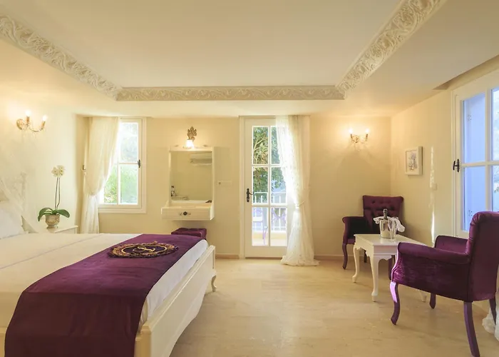 卢卡独家酒店 - 仅限成人+12