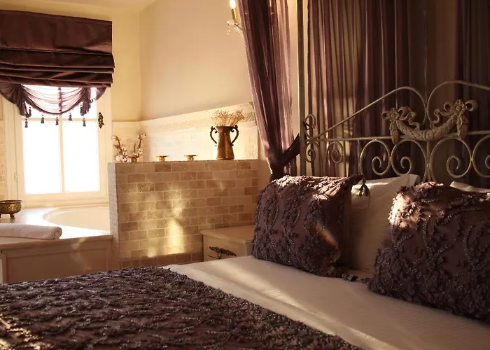 Lukka Exclusive - Adult Only +12