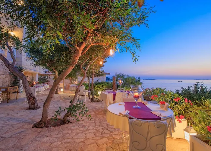 卢卡独家酒店 - 仅限成人+12 酒店 卡斯