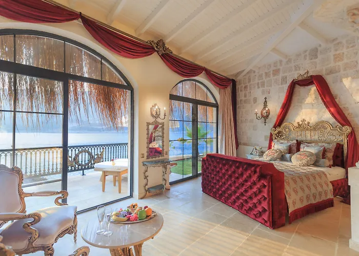 卢卡独家酒店 - 仅限成人+12 酒店 4*