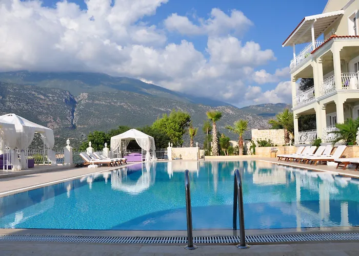 卢卡独家酒店 - 仅限成人+12 酒店 4*